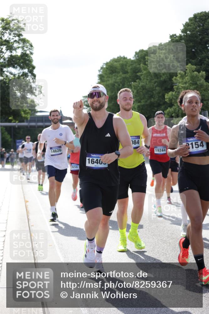 29.06.2025 - hella hamburg halbmarathon Jannik Wohlers http://msf.ph/oto/8259367 29.06.2025 09:57:59 Lombardsbrücke 1034, 1190, 1285, 1815, 2029, 2034, 2656, 3041, 3097, 3859, 4903, 5093, 5721, 5894, 6164, 6272, 6433, 6897, 7856, 7896, 8154, 8311, 8393, 8508, 8590, 8825, 9012, 9057, 9562, 9656, 10084, 11217, 11607, 11791, 11870, 12624, 12735, 12761, 13033, 13536, 14323, 14365, 14571, 14626, 14678, 14805, 14845, 15914, 16213, 16409, 16653, 16879, 16924, 17176, 17321, 17415, 18551, 18799, 18810, 18867, 19244 meine-sportfotos.de