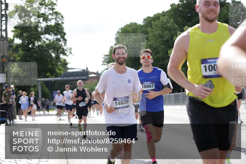 29.06.2025 - hella hamburg halbmarathon Jannik Wohlers http://msf.ph/oto/8259464 29.06.2025 09:58:00 Lombardsbrücke 1034, 1190, 1285, 1815, 2029, 2034, 2656, 3041, 3097, 3859, 4903, 5093, 5259, 5721, 5894, 6272, 6433, 6897, 7856, 7896, 8154, 8311, 8393, 8590, 8825, 9012, 9057, 9562, 9656, 10084, 11214, 11607, 11791, 11870, 12624, 12633, 12735, 12761, 13033, 13536, 14323, 14365, 14571, 14626, 14678, 14805, 14845, 15389, 15914, 16176, 16213, 16409, 16653, 16879, 16924, 17176, 17321, 17415, 18551, 18799, 18810, 18867, 19244 meine-sportfotos.de