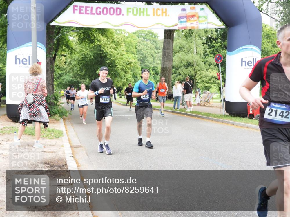 29.06.2025 - hella hamburg halbmarathon MichiJ http://msf.ph/oto/8259641 29.06.2025 10:53:24 Zwischen KM18-KM19 2142, 5869, 7323, 7485, 11191, 11523, 15394, 16166, 16602, 17569 meine-sportfotos.de