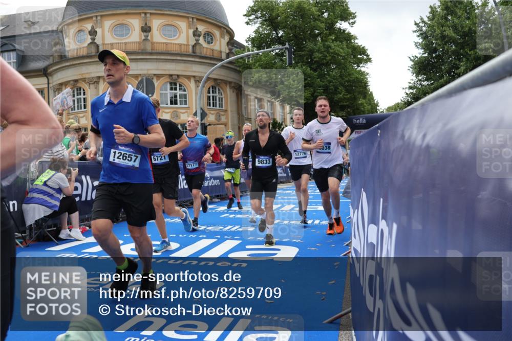 29.06.2025 - hella hamburg halbmarathon Strokosch-Dieckow http://msf.ph/oto/8259709 29.06.2025 10:43:07 Ziel 1675, 4229, 6721, 7026, 7093, 7451, 9833, 10251, 10469, 11177, 12153, 12657, 12723, 12776, 12839, 15255, 15706, 17177, 18304, 19038 meine-sportfotos.de