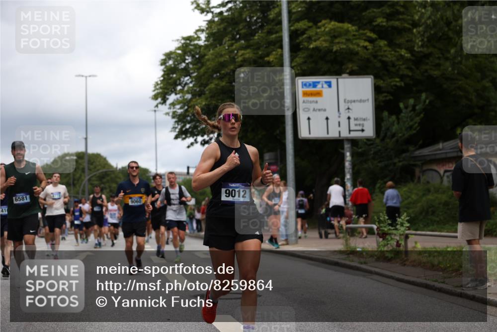 29.06.2025 - hella hamburg halbmarathon Yannick Fuchs http://msf.ph/oto/8259864 29.06.2025 10:48:33 20KM 1125, 1327, 1410, 1496, 1815, 2474, 2771, 2884, 3041, 3177, 3791, 3794, 3861, 3945, 4189, 4231, 4938, 5319, 6082, 6084, 6356, 6443, 6581, 6587, 6723, 6994, 8449, 8514, 8698, 8772, 8798, 9012, 9060, 9227, 10191, 10192, 10263, 10266, 11333, 11499, 11747, 11976, 12186, 12362, 12489, 12961, 13297, 13869, 13988, 14036, 14175, 14592, 14638, 14660, 14818, 14948, 15113, 15156, 15169, 15389, 15408, 15524, 15879, 16047, 16092, 16574, 17740 meine-sportfotos.de