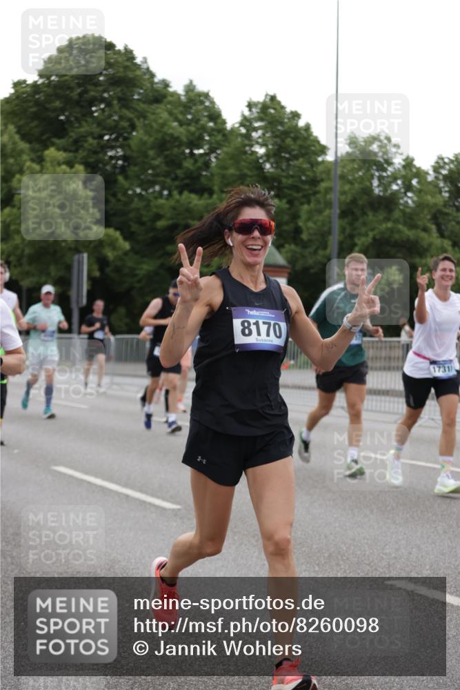 29.06.2025 - hella hamburg halbmarathon Jannik Wohlers http://msf.ph/oto/8260098 29.06.2025 10:32:33 Lombardsbrücke 1078, 1237, 1324, 1732, 2276, 2959, 3391, 3422, 3708, 3753, 3871, 4030, 4096, 4555, 4650, 5110, 6040, 6861, 7387, 7982, 8170, 8839, 9034, 9143, 9471, 9542, 9768, 11260, 11756, 12423, 12424, 12508, 12907, 13789, 14305, 14347, 14743, 15951, 15957, 16502, 16702, 17102, 17157, 17317, 17417, 17508, 17664, 18191, 18409, 18502, 19156, 19213 meine-sportfotos.de