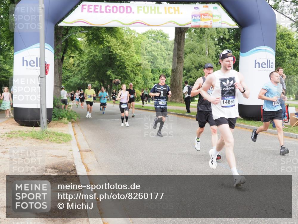 29.06.2025 - hella hamburg halbmarathon MichiJ http://msf.ph/oto/8260177 29.06.2025 10:29:49 Zwischen KM18-KM19 1136, 2579, 5410, 6901, 7378, 9659, 9755, 14661, 14820, 17182, 18045, 18049, 18442 meine-sportfotos.de
