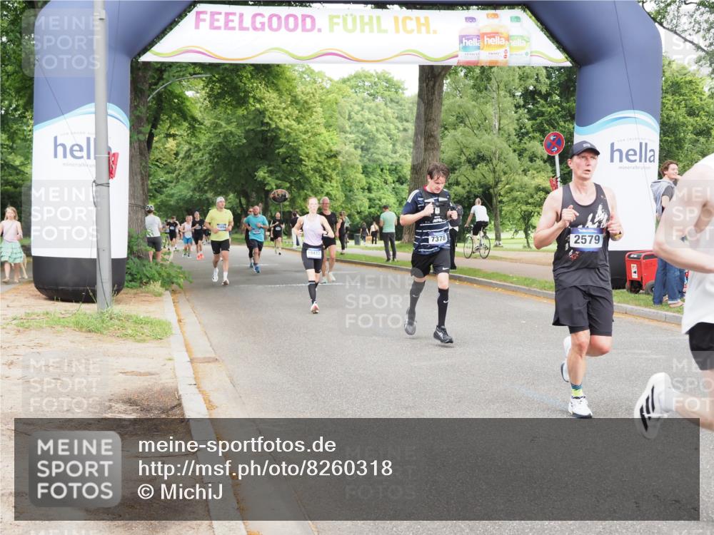 29.06.2025 - hella hamburg halbmarathon MichiJ http://msf.ph/oto/8260318 29.06.2025 10:29:50 Zwischen KM18-KM19 2579, 5410, 6901, 7378, 9659, 9755, 14661, 14820, 17182, 18045, 18049, 18442 meine-sportfotos.de