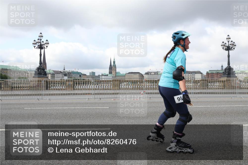 29.06.2025 - hella hamburg halbmarathon Lena Gebhardt http://msf.ph/oto/8260476 29.06.2025 09:03:35 Lombardsbrücke  meine-sportfotos.de