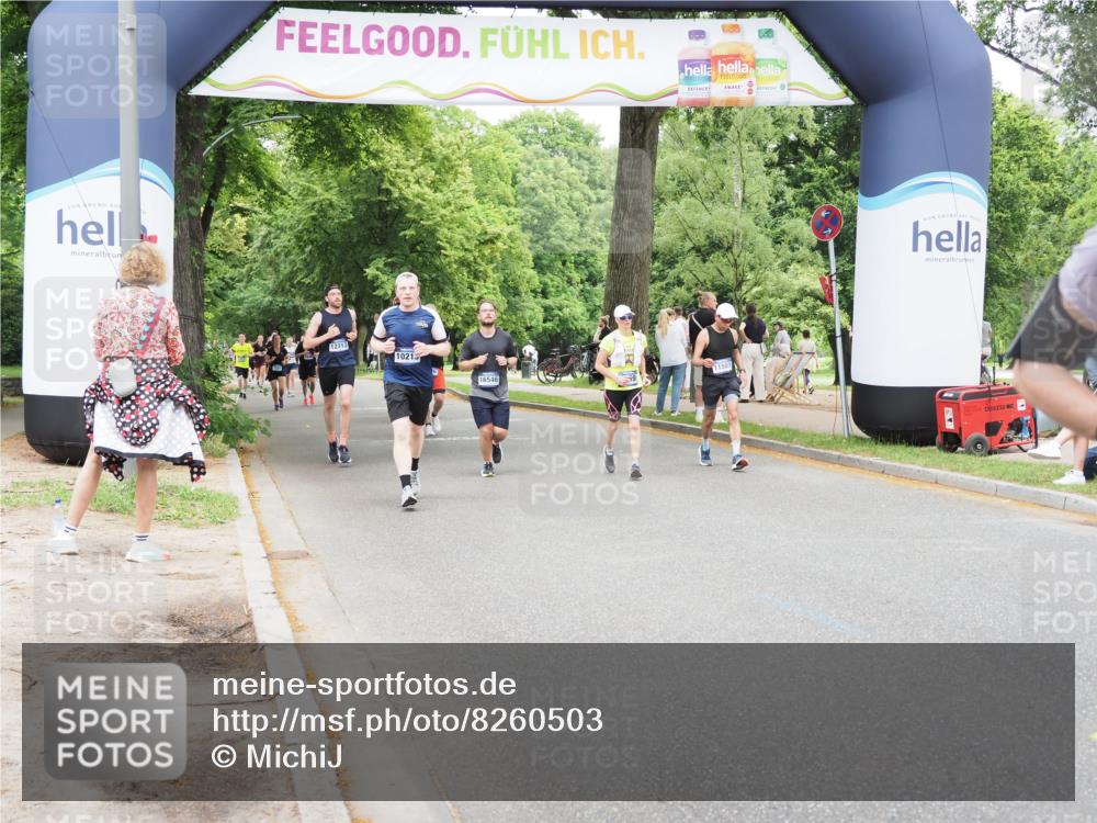 29.06.2025 - hella hamburg halbmarathon MichiJ http://msf.ph/oto/8260503 29.06.2025 10:53:34 Zwischen KM18-KM19 3071, 4187, 6059, 9405, 9559 meine-sportfotos.de