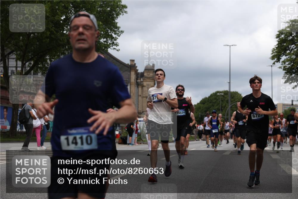29.06.2025 - hella hamburg halbmarathon Yannick Fuchs http://msf.ph/oto/8260653 29.06.2025 10:48:36 20KM 1125, 1327, 1410, 1496, 1628, 1815, 2474, 2561, 2771, 2884, 3041, 3177, 3791, 3794, 3861, 3945, 4189, 4231, 4938, 5319, 6082, 6084, 6356, 6433, 6443, 6581, 6587, 6723, 6994, 8449, 8514, 8698, 8772, 8798, 8973, 9012, 9060, 9227, 10191, 10192, 10263, 10266, 10368, 10376, 11184, 11333, 11499, 11747, 11797, 11976, 12186, 12362, 12489, 12961, 13297, 13988, 14036, 14175, 14592, 14638, 14660, 14818, 14948, 15113, 15156, 15169, 15389, 15408, 15524, 15879, 16047, 16092, 16574 meine-sportfotos.de