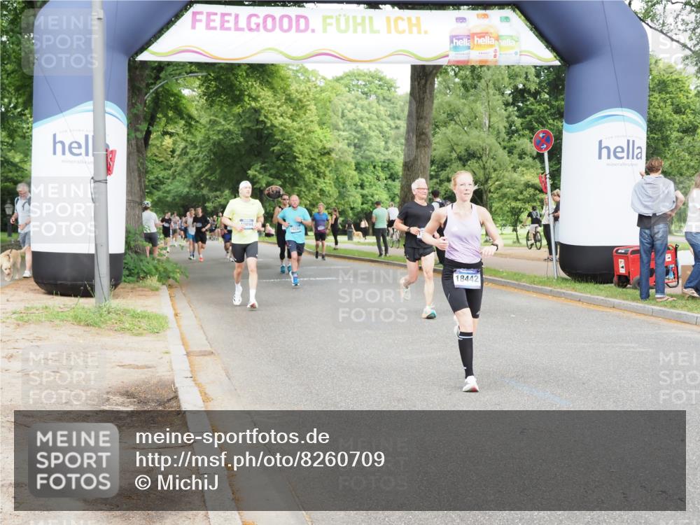 29.06.2025 - hella hamburg halbmarathon MichiJ http://msf.ph/oto/8260709 29.06.2025 10:29:52 Zwischen KM18-KM19 2579, 5410, 7378, 9659, 9755, 14661, 14820, 17720, 18049, 18442 meine-sportfotos.de