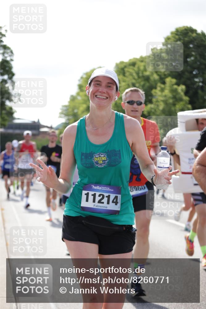 29.06.2025 - hella hamburg halbmarathon Jannik Wohlers http://msf.ph/oto/8260771 29.06.2025 09:58:10 Lombardsbrücke 1285, 1727, 2029, 2518, 2656, 2883, 2907, 3041, 3097, 3819, 3859, 4120, 4152, 4167, 5084, 5259, 5378, 5721, 5894, 6433, 6592, 6759, 6877, 7716, 8311, 8393, 8825, 11214, 11638, 11870, 12362, 12483, 12526, 12632, 12633, 12735, 12761, 13465, 13470, 13536, 13694, 13706, 14266, 14323, 14365, 14626, 14805, 14845, 15275, 15389, 15506, 15523, 15727, 15854, 15914, 16176, 16409, 16470, 16653, 16830, 16879, 16924, 17346, 17348, 18551, 18867, 19244 meine-sportfotos.de