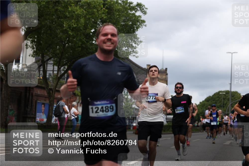 29.06.2025 - hella hamburg halbmarathon Yannick Fuchs http://msf.ph/oto/8260794 29.06.2025 10:48:37 20KM 1125, 1327, 1410, 1496, 1628, 1815, 2474, 2561, 2771, 2884, 3041, 3177, 3791, 3794, 3861, 3945, 4189, 4231, 4938, 5319, 6082, 6084, 6356, 6433, 6443, 6581, 6587, 6723, 6994, 8449, 8514, 8698, 8772, 8798, 8973, 9012, 9060, 9227, 10191, 10192, 10263, 10266, 10368, 10376, 11184, 11333, 11499, 11747, 11797, 11799, 11976, 12186, 12362, 12489, 12961, 13297, 13988, 14036, 14175, 14592, 14638, 14660, 14818, 14948, 15113, 15156, 15169, 15389, 15408, 15524, 15879, 16047, 16574 meine-sportfotos.de