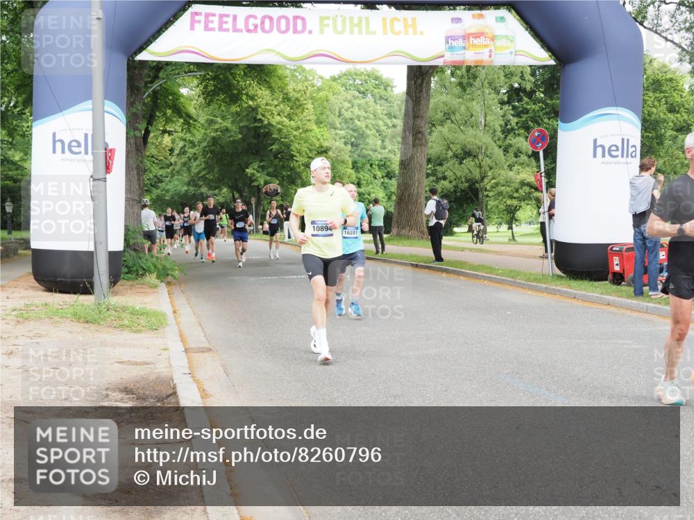 29.06.2025 - hella hamburg halbmarathon MichiJ http://msf.ph/oto/8260796 29.06.2025 10:29:53 Zwischen KM18-KM19 2579, 5410, 7378, 9659, 14661, 14820, 16281, 17720, 18049, 18442 meine-sportfotos.de