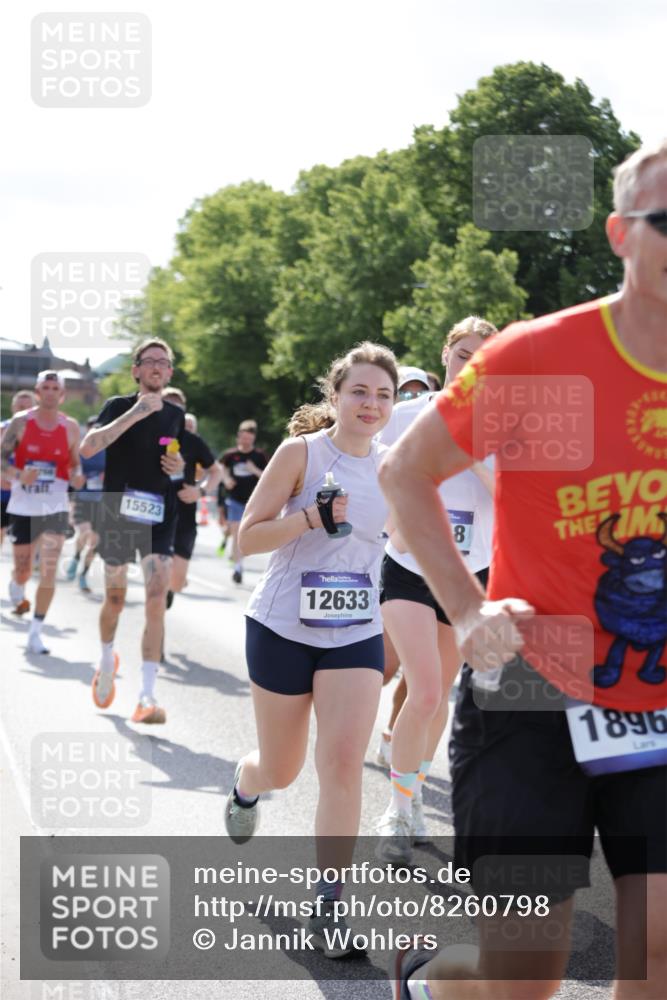 29.06.2025 - hella hamburg halbmarathon Jannik Wohlers http://msf.ph/oto/8260798 29.06.2025 09:58:10 Lombardsbrücke 1285, 1727, 2029, 2518, 2656, 2883, 2907, 3041, 3097, 3819, 3859, 4120, 4152, 4167, 5084, 5259, 5378, 5721, 5894, 6433, 6592, 6759, 6877, 7716, 8311, 8393, 8825, 11214, 11638, 11870, 12362, 12483, 12526, 12632, 12633, 12735, 12761, 13465, 13470, 13536, 13694, 13706, 14266, 14323, 14365, 14626, 14805, 14845, 15275, 15389, 15506, 15523, 15727, 15854, 15914, 16176, 16409, 16470, 16653, 16830, 16879, 16924, 17346, 17348, 18551, 18867, 19244 meine-sportfotos.de