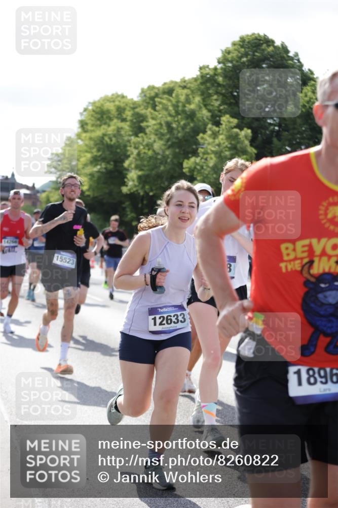 29.06.2025 - hella hamburg halbmarathon Jannik Wohlers http://msf.ph/oto/8260822 29.06.2025 09:58:11 Lombardsbrücke 1285, 1727, 2029, 2518, 2656, 2883, 2907, 3041, 3097, 3819, 3859, 4120, 4152, 4167, 5084, 5259, 5378, 5894, 6433, 6592, 6759, 6877, 7716, 8311, 8393, 8825, 10724, 11214, 11638, 11870, 12362, 12483, 12526, 12632, 12633, 12735, 12761, 13465, 13470, 13536, 13694, 13706, 13880, 14266, 14323, 14368, 14626, 14805, 14845, 15275, 15389, 15506, 15523, 15727, 15854, 15914, 16108, 16176, 16470, 16830, 16879, 16924, 17346, 17348, 18551, 18867, 19244 meine-sportfotos.de