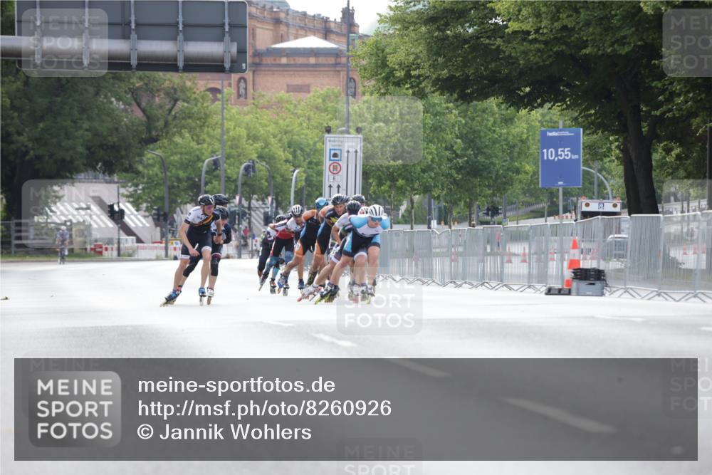 29.06.2025 - hella hamburg halbmarathon Jannik Wohlers http://msf.ph/oto/8260926 29.06.2025 08:49:54 Lombardsbrücke  meine-sportfotos.de