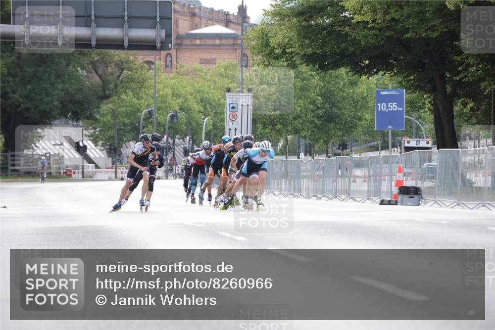 29.06.2025 - hella hamburg halbmarathon Jannik Wohlers http://msf.ph/oto/8260966 29.06.2025 08:49:54 Lombardsbrücke  meine-sportfotos.de
