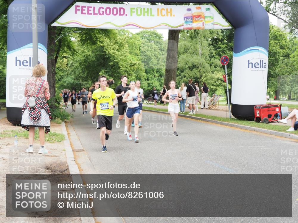 29.06.2025 - hella hamburg halbmarathon MichiJ http://msf.ph/oto/8261006 29.06.2025 10:53:47 Zwischen KM18-KM19 1329, 2868, 3630, 5431, 12998, 16379, 17500, 18857 meine-sportfotos.de