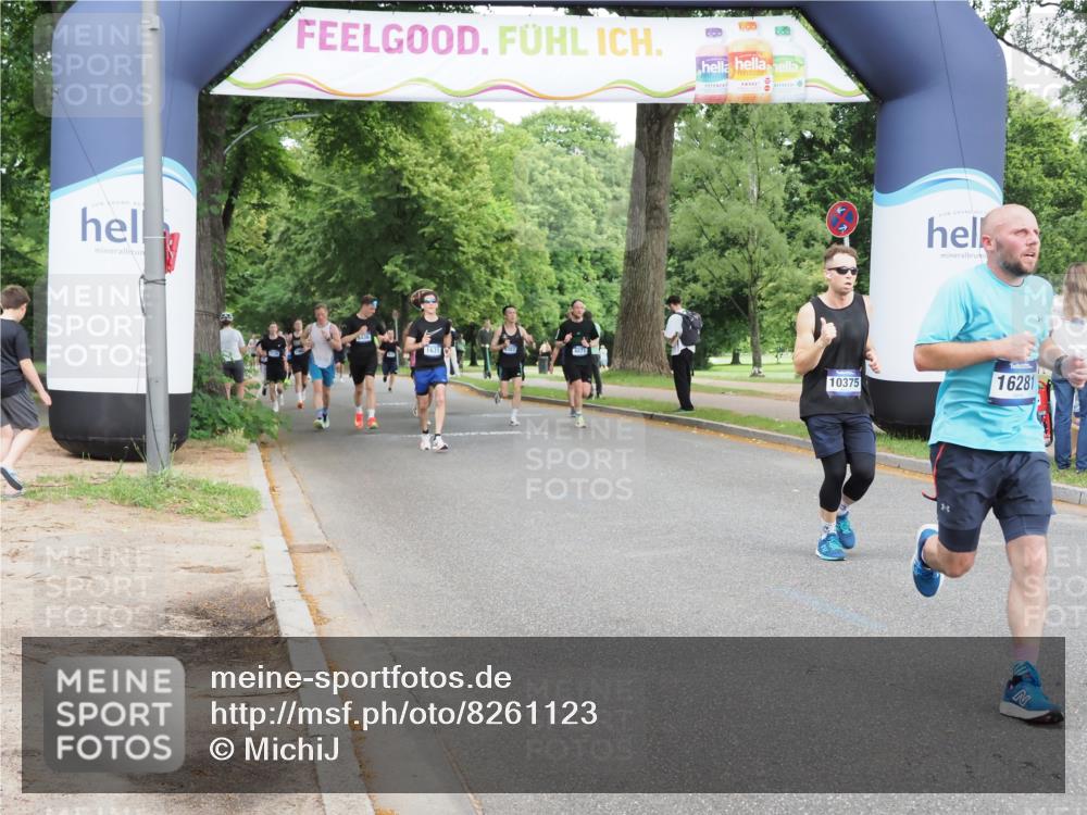 29.06.2025 - hella hamburg halbmarathon MichiJ http://msf.ph/oto/8261123 29.06.2025 10:29:56 Zwischen KM18-KM19 2579, 7378, 10375, 10894, 16281, 17720, 18442 meine-sportfotos.de