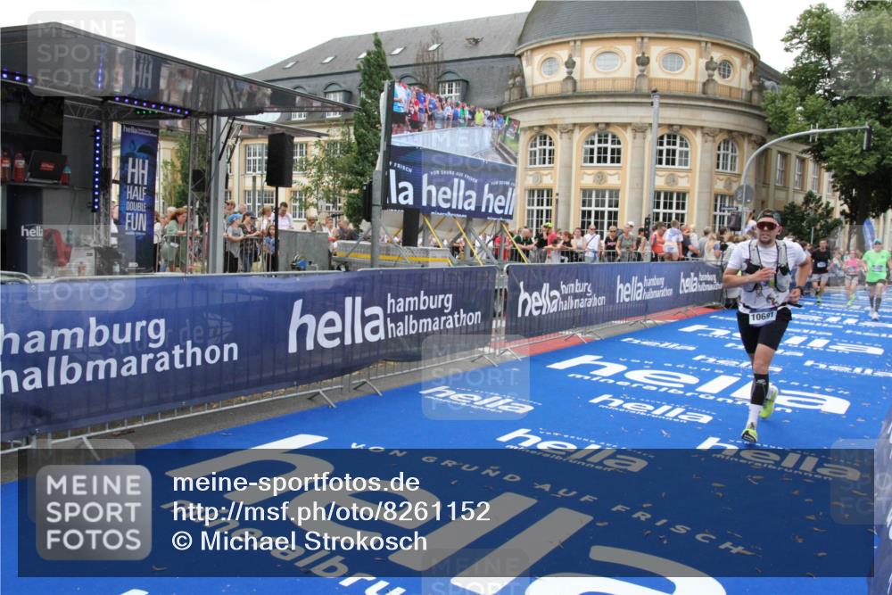 29.06.2025 - hella hamburg halbmarathon Michael Strokosch http://msf.ph/oto/8261152 29.06.2025 10:51:38 Ziel 1335, 5008, 10691, 13327, 13403, 14012, 19007, 19020 meine-sportfotos.de