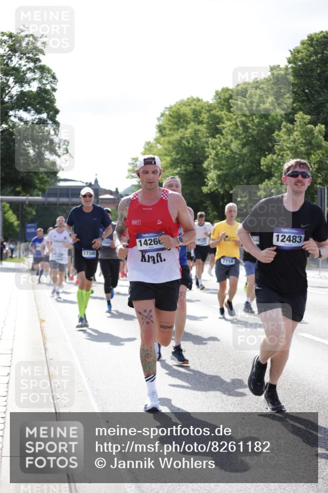 29.06.2025 - hella hamburg halbmarathon Jannik Wohlers http://msf.ph/oto/8261182 29.06.2025 09:58:13 Lombardsbrücke 1285, 1727, 1946, 1951, 2029, 2518, 2656, 2840, 2883, 2907, 3041, 3097, 3819, 3859, 3952, 4120, 4152, 4167, 5077, 5084, 5259, 5378, 5894, 6433, 6592, 6657, 6759, 6877, 7082, 7716, 8393, 10724, 11212, 11214, 11638, 11870, 12362, 12483, 12526, 12632, 12633, 12735, 12761, 13465, 13470, 13536, 13694, 13706, 13880, 14266, 14355, 14368, 14626, 14805, 14845, 15275, 15389, 15506, 15523, 15727, 15854, 15914, 16108, 16176, 16470, 16830, 17181, 17346, 17348, 19244 meine-sportfotos.de