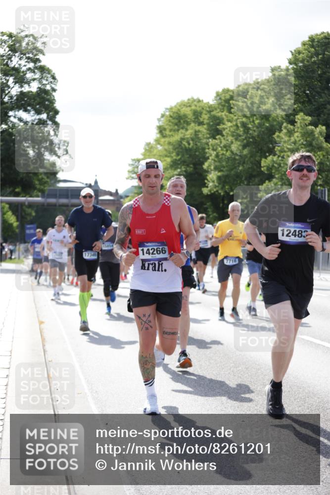 29.06.2025 - hella hamburg halbmarathon Jannik Wohlers http://msf.ph/oto/8261201 29.06.2025 09:58:13 Lombardsbrücke 1285, 1727, 1946, 1951, 2029, 2518, 2656, 2840, 2883, 2907, 3041, 3097, 3819, 3859, 3952, 4120, 4152, 4167, 5077, 5084, 5259, 5378, 5894, 6433, 6592, 6657, 6759, 6877, 7082, 7716, 8393, 10724, 11212, 11214, 11638, 11870, 12362, 12483, 12526, 12632, 12633, 12735, 12761, 13465, 13470, 13536, 13694, 13706, 13880, 14266, 14355, 14368, 14626, 14805, 14845, 15275, 15389, 15506, 15523, 15727, 15854, 15914, 16108, 16176, 16470, 16830, 17181, 17346, 17348, 19244 meine-sportfotos.de