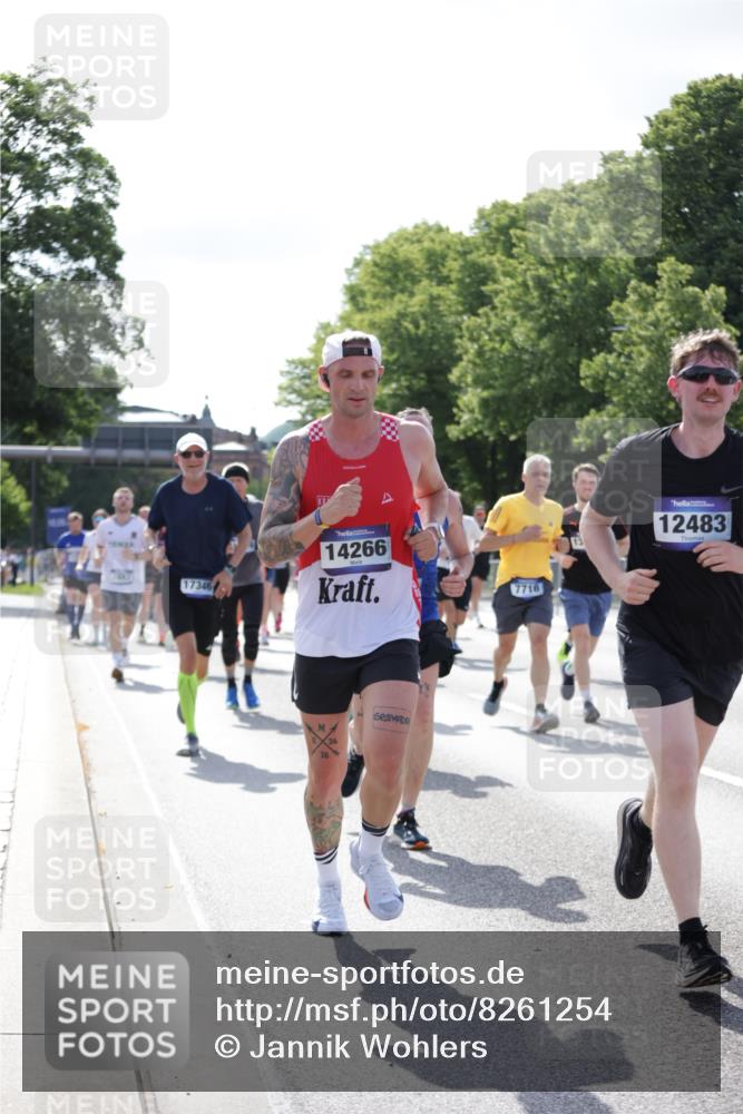 29.06.2025 - hella hamburg halbmarathon Jannik Wohlers http://msf.ph/oto/8261254 29.06.2025 09:58:13 Lombardsbrücke 1285, 1727, 1946, 1951, 2029, 2518, 2656, 2840, 2883, 2907, 3041, 3097, 3819, 3859, 3952, 4120, 4152, 4167, 5077, 5084, 5259, 5378, 5894, 6433, 6592, 6657, 6759, 6877, 7082, 7716, 8393, 10724, 11212, 11214, 11638, 11870, 12362, 12483, 12526, 12632, 12633, 12735, 12761, 13465, 13470, 13536, 13694, 13706, 13880, 14266, 14355, 14368, 14626, 14805, 14845, 15275, 15389, 15506, 15523, 15727, 15854, 15914, 16108, 16176, 16470, 16830, 17181, 17346, 17348, 19244 meine-sportfotos.de
