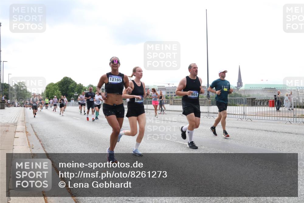 29.06.2025 - hella hamburg halbmarathon Lena Gebhardt http://msf.ph/oto/8261273 29.06.2025 10:34:29 Lombardsbrücke 1025, 1672, 1705, 1787, 2023, 2265, 2412, 2464, 2496, 2510, 2511, 2526, 2801, 2933, 3130, 3145, 3420, 3829, 3848, 4540, 4807, 4824, 4826, 5453, 5609, 6034, 6105, 6171, 6329, 6571, 6574, 6843, 7324, 7329, 7386, 7644, 7733, 8277, 8349, 8705, 8965, 9122, 9164, 9379, 9448, 9514, 10335, 10360, 10564, 10674, 11245, 11872, 12164, 12382, 13957, 15477, 16238, 16311, 16390, 16682, 16919, 17230, 18158, 18941 meine-sportfotos.de