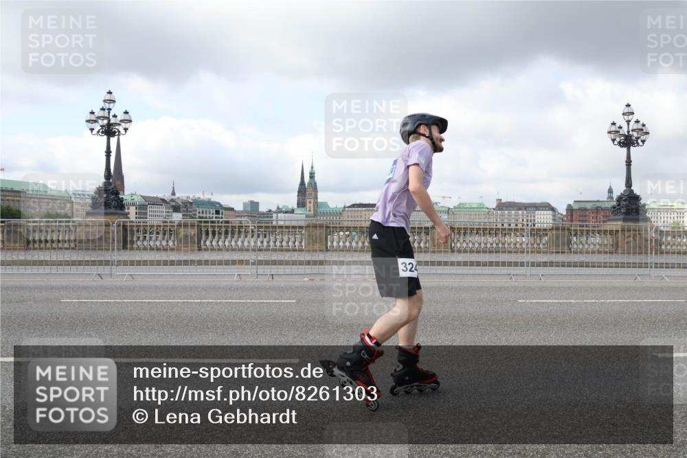 29.06.2025 - hella hamburg halbmarathon Lena Gebhardt http://msf.ph/oto/8261303 29.06.2025 09:03:38 Lombardsbrücke  meine-sportfotos.de