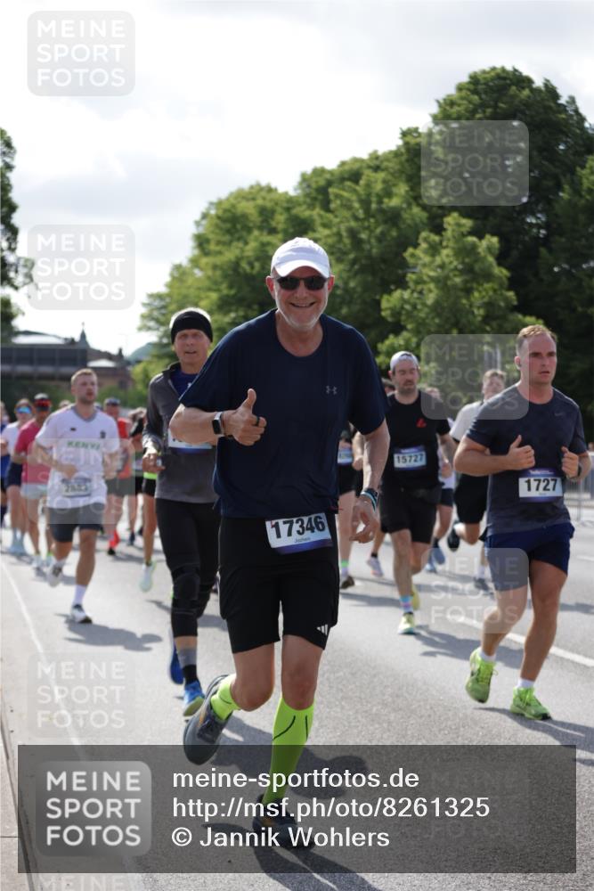 29.06.2025 - hella hamburg halbmarathon Jannik Wohlers http://msf.ph/oto/8261325 29.06.2025 09:58:15 Lombardsbrücke 1285, 1727, 1946, 1951, 2029, 2518, 2840, 2883, 2907, 3097, 3819, 3952, 4120, 4152, 4167, 5077, 5084, 5259, 5378, 5894, 6433, 6592, 6657, 6759, 6877, 7082, 7369, 7716, 8322, 8393, 8639, 10724, 11212, 11214, 11638, 12362, 12483, 12526, 12632, 12633, 12735, 12761, 13397, 13465, 13470, 13536, 13694, 13706, 13880, 14266, 14355, 14363, 14368, 14702, 14805, 14845, 15275, 15389, 15506, 15523, 15727, 15854, 15914, 16108, 16176, 16470, 16830, 17181, 17346, 17348, 17491 meine-sportfotos.de