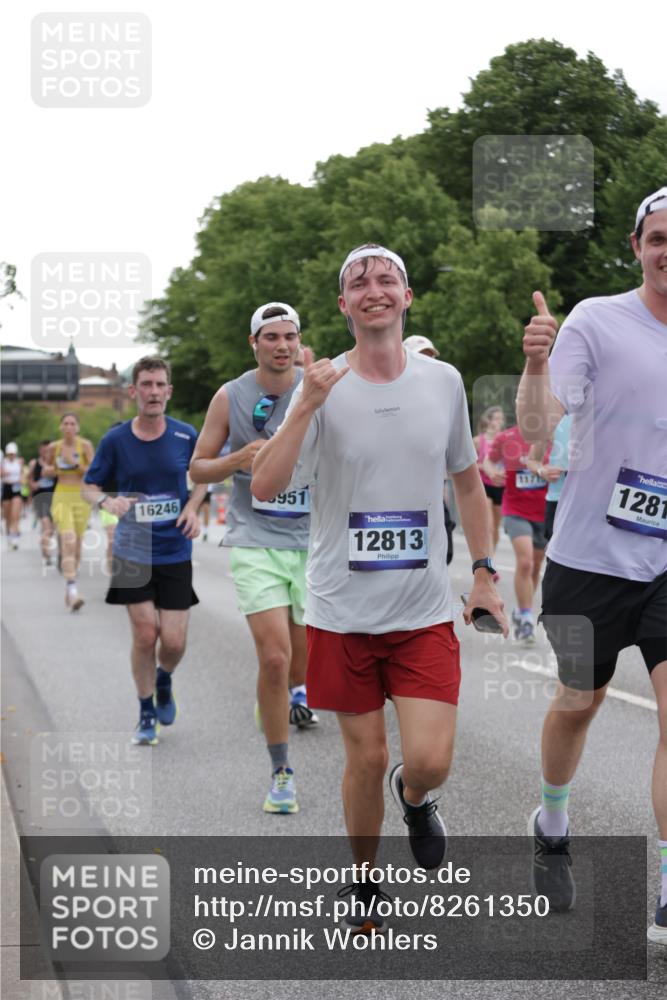 29.06.2025 - hella hamburg halbmarathon Jannik Wohlers http://msf.ph/oto/8261350 29.06.2025 10:32:46 Lombardsbrücke 1324, 1764, 2038, 2054, 2085, 2838, 2959, 3391, 3871, 4030, 4096, 4445, 4650, 5110, 5180, 5581, 5917, 6773, 7982, 8595, 9143, 9289, 9471, 11229, 11260, 11713, 11826, 12039, 12812, 12813, 13339, 14085, 14305, 14743, 15091, 15815, 15885, 15951, 15957, 15964, 16246, 16270, 16391, 17135, 17157, 17317, 17417, 18191, 18409, 18742, 18743, 18951 meine-sportfotos.de