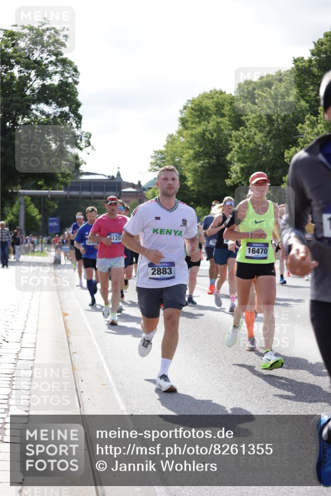 29.06.2025 - hella hamburg halbmarathon Jannik Wohlers http://msf.ph/oto/8261355 29.06.2025 09:58:17 Lombardsbrücke 1285, 1727, 1946, 1951, 2029, 2518, 2840, 2883, 2907, 3097, 3819, 3952, 4120, 4152, 4167, 5077, 5084, 5259, 5378, 5894, 6294, 6592, 6657, 6759, 6877, 7082, 7369, 7716, 8322, 8393, 8639, 10724, 11212, 11214, 11638, 11976, 12362, 12483, 12526, 12632, 12633, 12735, 13397, 13465, 13470, 13536, 13694, 13706, 13880, 14266, 14355, 14363, 14368, 14702, 15275, 15389, 15506, 15523, 15727, 15854, 16108, 16176, 16470, 16830, 17181, 17346, 17348, 17491 meine-sportfotos.de