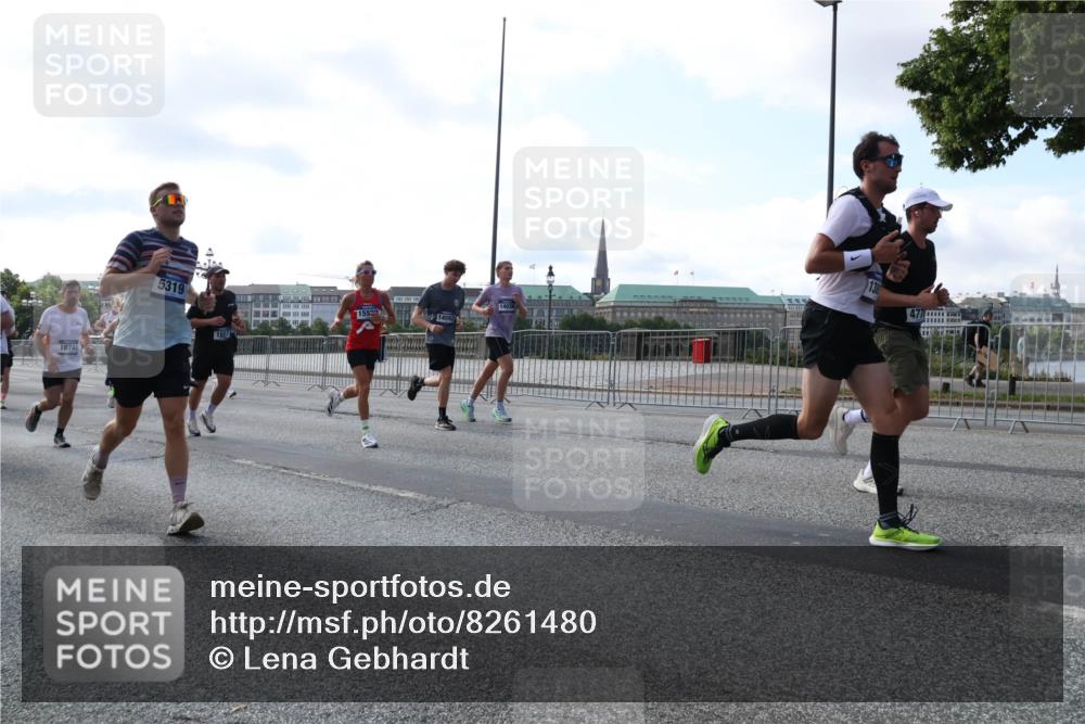 29.06.2025 - hella hamburg halbmarathon Lena Gebhardt http://msf.ph/oto/8261480 29.06.2025 09:57:05 Lombardsbrücke 1030, 1327, 1381, 1442, 1460, 1496, 1537, 1657, 1783, 1833, 2013, 2025, 2074, 2111, 2119, 2208, 2340, 2378, 2396, 2595, 2814, 2839, 2869, 2878, 3093, 3103, 3310, 3575, 3652, 3791, 4377, 4404, 4558, 4635, 4726, 4770, 4897, 5008, 5013, 5021, 5169, 5194, 5319, 5744, 5839, 6033, 6377, 6561, 6562, 6631, 6720, 6762, 7176, 7177, 7259, 7475, 7918, 8112, 8261, 8313, 8572, 8587, 8618, 8651, 8661, 8710, 8813, 8863, 8921, 8930, 9060, 9082, 9316, 9497, 9597, 9638, 10191 meine-sportfotos.de