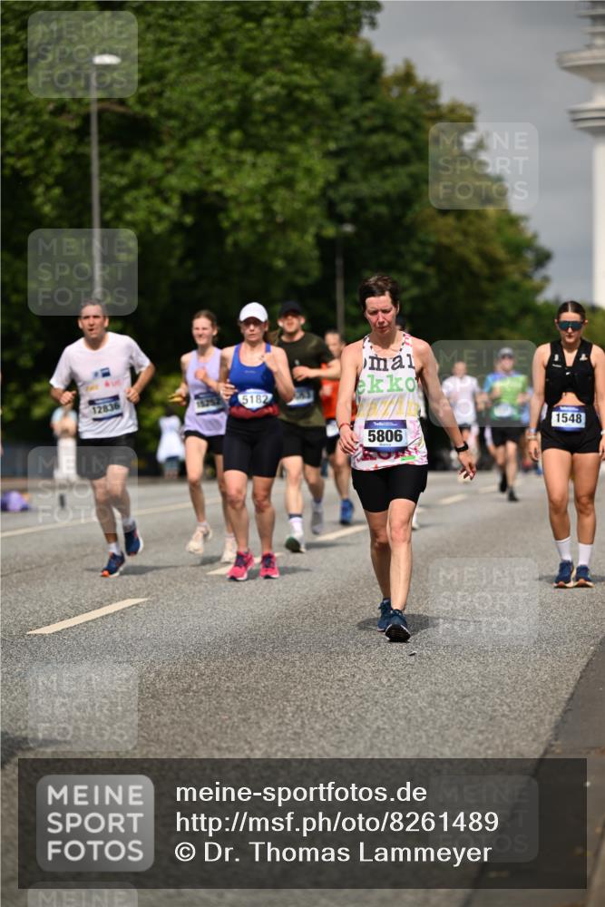 29.06.2025 - hella hamburg halbmarathon Dr. Thomas Lammeyer http://msf.ph/oto/8261489 29.06.2025 10:14:43 Kennedybrücke 1186, 1548, 1781, 2868, 5182, 5653, 5806, 8561, 8685, 9150, 9829, 10196, 11149 meine-sportfotos.de