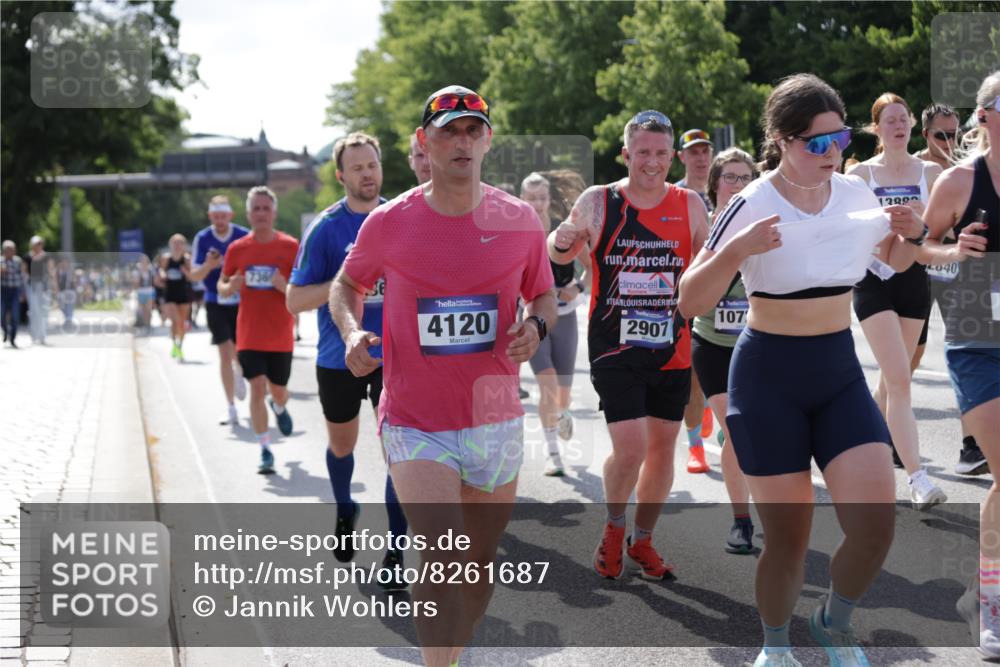 29.06.2025 - hella hamburg halbmarathon Jannik Wohlers http://msf.ph/oto/8261687 29.06.2025 09:58:20 Lombardsbrücke 1410, 1727, 1946, 1951, 2518, 2840, 2883, 2907, 3334, 3819, 3952, 4120, 4152, 4167, 5077, 5084, 5259, 5378, 6294, 6592, 6657, 6759, 6877, 7082, 7369, 7716, 7732, 8068, 8322, 8639, 8721, 9727, 9770, 10724, 11212, 11214, 11638, 11976, 12362, 12483, 12526, 12632, 12633, 12735, 13397, 13465, 13470, 13654, 13694, 13706, 13880, 13997, 14266, 14355, 14363, 14368, 14702, 15275, 15389, 15497, 15506, 15523, 15727, 15854, 16108, 16176, 16470, 16830, 17181, 17346, 17348, 17491 meine-sportfotos.de