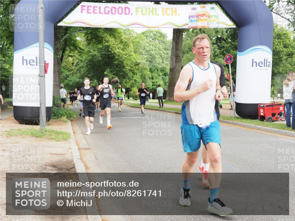 29.06.2025 - hella hamburg halbmarathon MichiJ http://msf.ph/oto/8261741 29.06.2025 10:30:01 Zwischen KM18-KM19 1631, 1962, 4871, 5387, 5436, 10375, 10894, 12434, 16281, 18491 meine-sportfotos.de