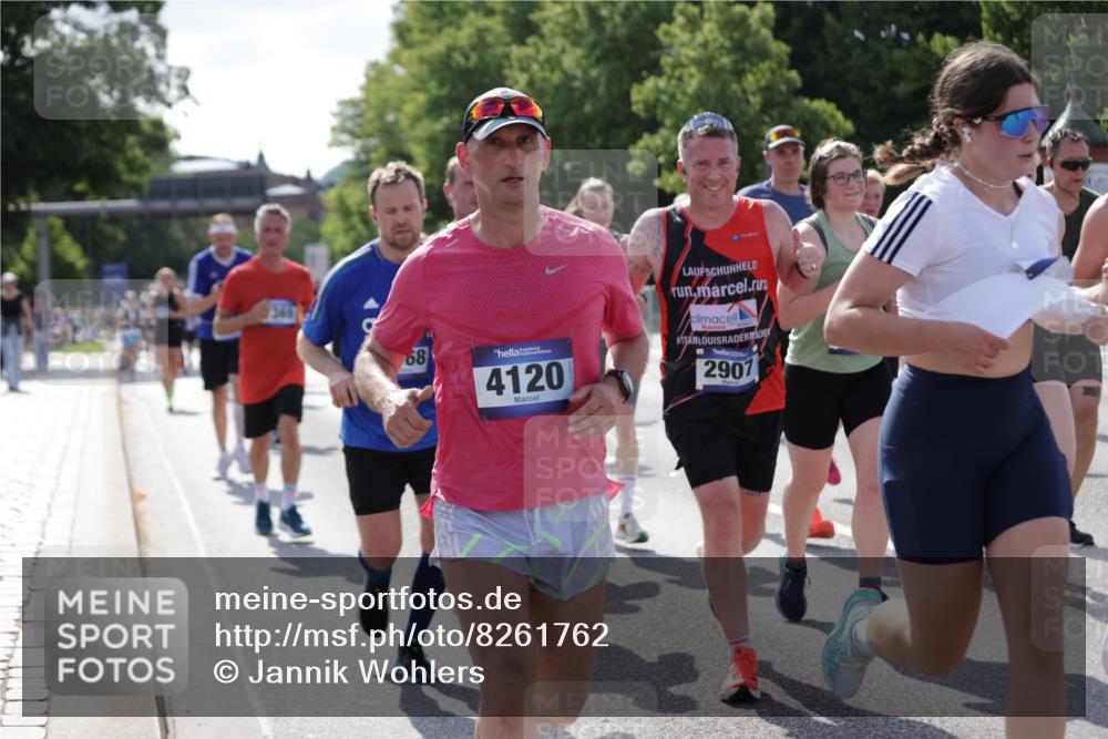 29.06.2025 - hella hamburg halbmarathon Jannik Wohlers http://msf.ph/oto/8261762 29.06.2025 09:58:20 Lombardsbrücke 1410, 1727, 1946, 1951, 2518, 2840, 2883, 2907, 3334, 3819, 3952, 4120, 4152, 4167, 5077, 5084, 5259, 5378, 6294, 6592, 6657, 6759, 6877, 7082, 7369, 7716, 7732, 8068, 8322, 8639, 8721, 9727, 9770, 10724, 11212, 11214, 11638, 11976, 12362, 12483, 12526, 12632, 12633, 12735, 13397, 13465, 13470, 13654, 13694, 13706, 13880, 13997, 14266, 14355, 14363, 14368, 14702, 15275, 15389, 15497, 15506, 15523, 15727, 15854, 16108, 16176, 16470, 16830, 17181, 17346, 17348, 17491 meine-sportfotos.de