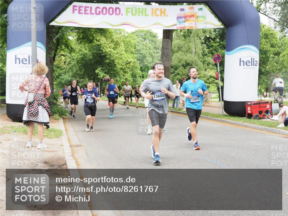 29.06.2025 - hella hamburg halbmarathon MichiJ http://msf.ph/oto/8261767 29.06.2025 10:53:54 Zwischen KM18-KM19 1866, 3630, 4532, 5431, 10042, 11321, 11509, 12998, 13203, 13603, 14987, 18857 meine-sportfotos.de