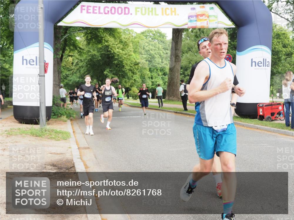 29.06.2025 - hella hamburg halbmarathon MichiJ http://msf.ph/oto/8261768 29.06.2025 10:30:01 Zwischen KM18-KM19 1631, 1962, 4871, 5387, 5436, 10375, 10894, 12434, 16281, 18491 meine-sportfotos.de