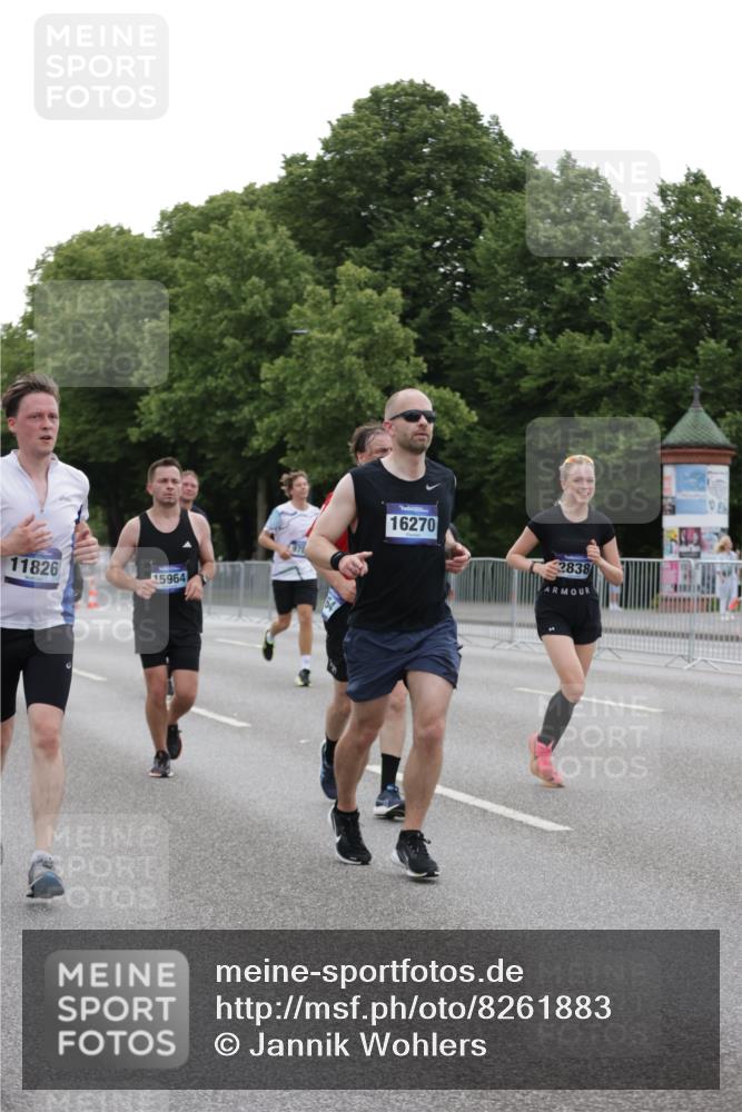 29.06.2025 - hella hamburg halbmarathon Jannik Wohlers http://msf.ph/oto/8261883 29.06.2025 10:32:52 Lombardsbrücke 1324, 1764, 2038, 2054, 2085, 2838, 3341, 3812, 3871, 4030, 4164, 4445, 4650, 5180, 5581, 5917, 6773, 8595, 9289, 9591, 9592, 9780, 11229, 11713, 11826, 12039, 12812, 12813, 13339, 14085, 15091, 15815, 15885, 15951, 15957, 15964, 16246, 16270, 16391, 17135, 18409, 18742, 18743, 18951 meine-sportfotos.de