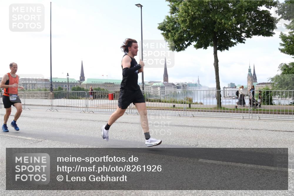 29.06.2025 - hella hamburg halbmarathon Lena Gebhardt http://msf.ph/oto/8261926 29.06.2025 10:11:00 Lombardsbrücke 1166, 1186, 1723, 1781, 2868, 4287, 4389, 5254, 5653, 5990, 5991, 7250, 7271, 7370, 8171, 8206, 8207, 8561, 9169, 9681, 9829, 10196, 11149, 11355, 11887, 11904, 11905, 12426, 12556, 12571, 12629, 12790, 12836, 13588, 13594, 13825, 13901, 14022, 14270, 15009, 15214, 15252, 15908, 16344, 16383, 16808, 17142, 17500, 17532, 18949, 19241 meine-sportfotos.de