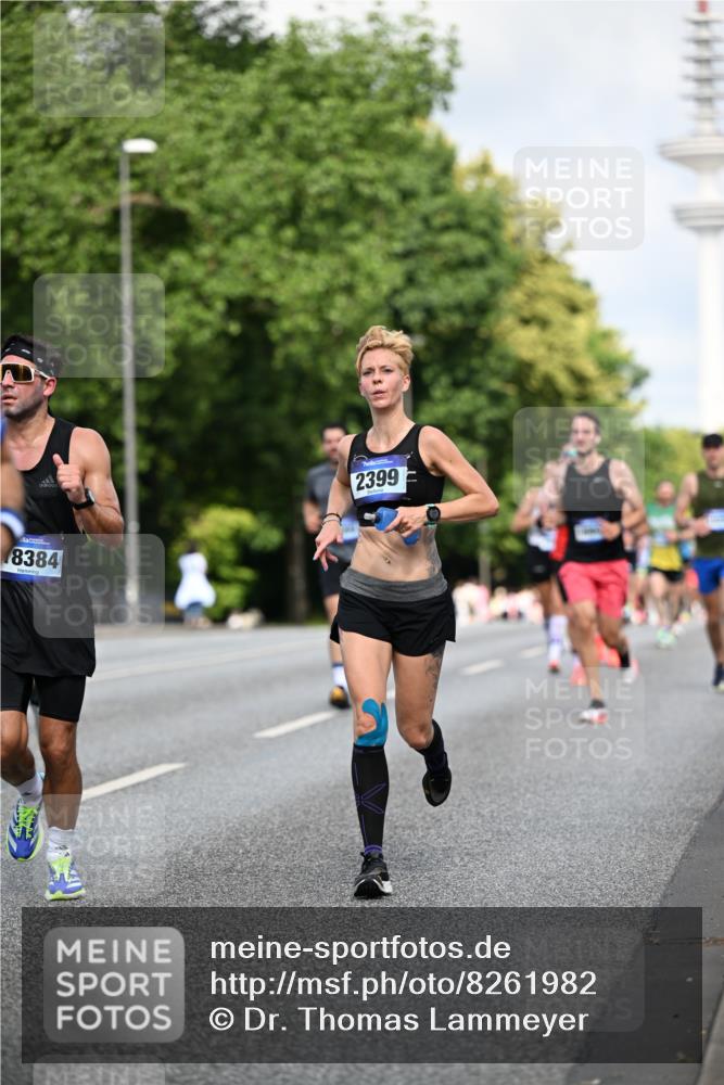 29.06.2025 - hella hamburg halbmarathon Dr. Thomas Lammeyer http://msf.ph/oto/8261982 29.06.2025 09:52:05 Kennedybrücke 1290, 1505, 1710, 2262, 2399, 3480, 3547, 4062, 4359, 4381, 5003, 5307, 5554, 5709, 6993, 7152, 7154, 8002, 8121, 8571, 8933, 9403, 10190, 10738, 10852 meine-sportfotos.de