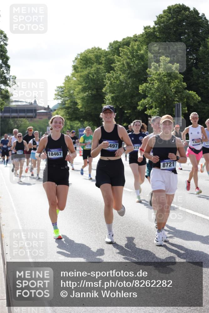 29.06.2025 - hella hamburg halbmarathon Jannik Wohlers http://msf.ph/oto/8262282 29.06.2025 09:58:27 Lombardsbrücke 1410, 1485, 1715, 1719, 1727, 1946, 1951, 2840, 2883, 2907, 3037, 3334, 3952, 4120, 4167, 5077, 5084, 6294, 6629, 6657, 7082, 7369, 7716, 7732, 8068, 8322, 8639, 8721, 8798, 9655, 9727, 9770, 10488, 10724, 11212, 11612, 11976, 12135, 12362, 12526, 13397, 13465, 13654, 13694, 13706, 13880, 13997, 14355, 14363, 14368, 14702, 15275, 15497, 15506, 15516, 15727, 15854, 16108, 16292, 16470, 17181, 17383, 17491, 17828, 18000, 18181, 18308, 18340, 19152 meine-sportfotos.de