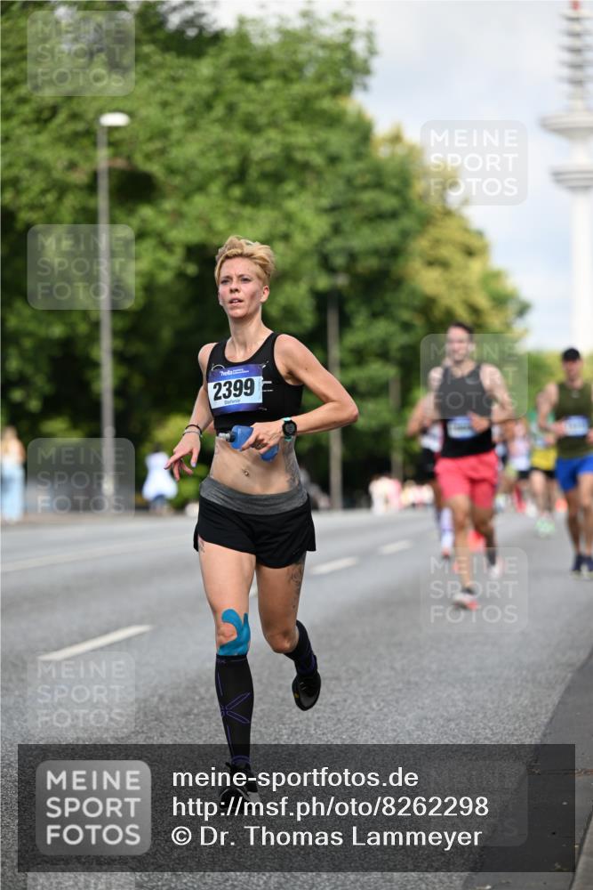 29.06.2025 - hella hamburg halbmarathon Dr. Thomas Lammeyer http://msf.ph/oto/8262298 29.06.2025 09:52:06 Kennedybrücke 1290, 1505, 1710, 2262, 2399, 3480, 3547, 4062, 4359, 4381, 5003, 5307, 5554, 5709, 6993, 7152, 7154, 8002, 8121, 8571, 8933, 9403, 10190, 10738, 10852 meine-sportfotos.de