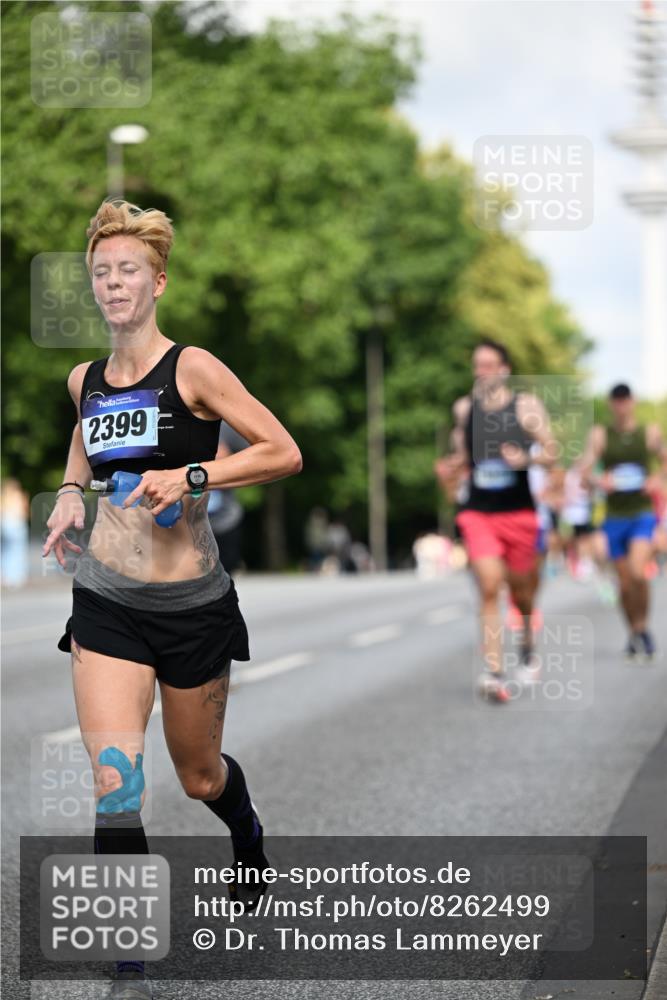29.06.2025 - hella hamburg halbmarathon Dr. Thomas Lammeyer http://msf.ph/oto/8262499 29.06.2025 09:52:06 Kennedybrücke 1290, 1505, 1710, 2262, 2399, 3480, 3547, 4062, 4359, 4381, 5003, 5307, 5554, 5709, 6993, 7152, 7154, 8002, 8121, 8571, 8933, 9403, 10190, 10738, 10852 meine-sportfotos.de
