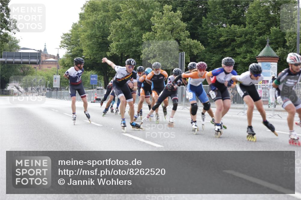 29.06.2025 - hella hamburg halbmarathon Jannik Wohlers http://msf.ph/oto/8262520 29.06.2025 08:49:59 Lombardsbrücke  meine-sportfotos.de