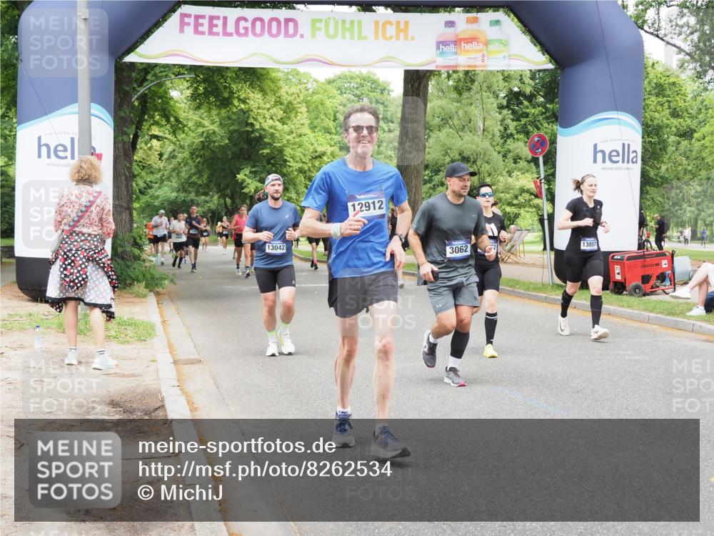 29.06.2025 - hella hamburg halbmarathon MichiJ http://msf.ph/oto/8262534 29.06.2025 10:54:04 Zwischen KM18-KM19 1729, 3062, 3225, 4066, 6453, 8909, 11755, 12005, 12912, 13042, 13732, 13857 meine-sportfotos.de