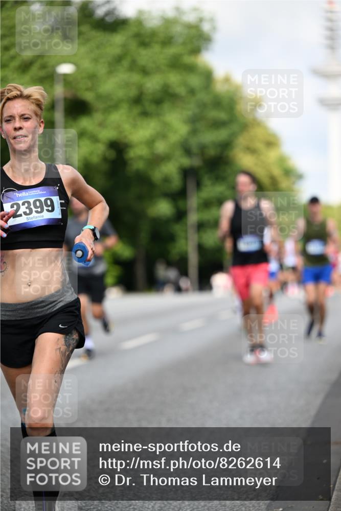 29.06.2025 - hella hamburg halbmarathon Dr. Thomas Lammeyer http://msf.ph/oto/8262614 29.06.2025 09:52:07 Kennedybrücke 1290, 1505, 1710, 2262, 2399, 3480, 3547, 4062, 4359, 4381, 5003, 5307, 5554, 5709, 6993, 7152, 7154, 8002, 8121, 8571, 8933, 9403, 9643, 10190, 10738, 10852 meine-sportfotos.de