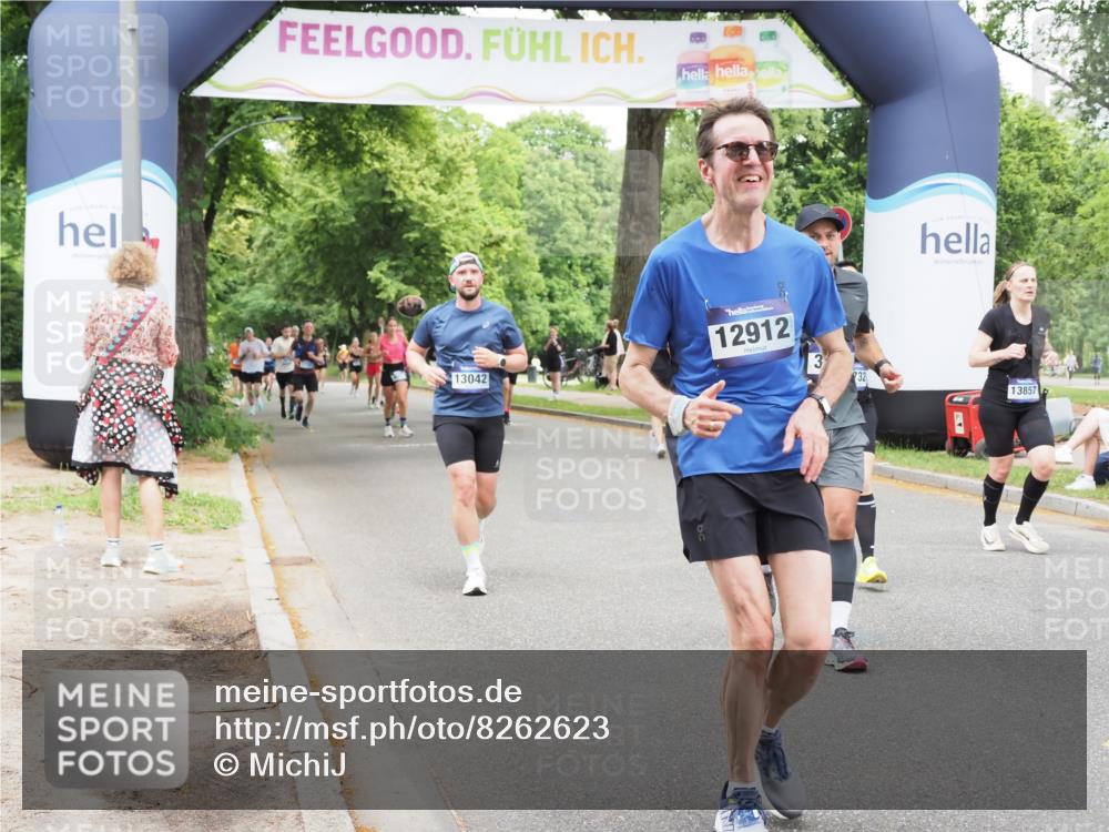 29.06.2025 - hella hamburg halbmarathon MichiJ http://msf.ph/oto/8262623 29.06.2025 10:54:05 Zwischen KM18-KM19 1729, 3062, 3225, 4066, 6453, 8909, 11755, 12005, 12912, 13042, 13732, 13857 meine-sportfotos.de