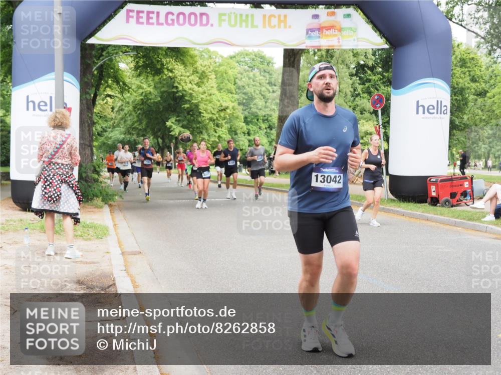 29.06.2025 - hella hamburg halbmarathon MichiJ http://msf.ph/oto/8262858 29.06.2025 10:54:06 Zwischen KM18-KM19 1729, 3062, 3225, 4066, 6453, 8909, 12005, 12912, 13042, 13732, 13857 meine-sportfotos.de