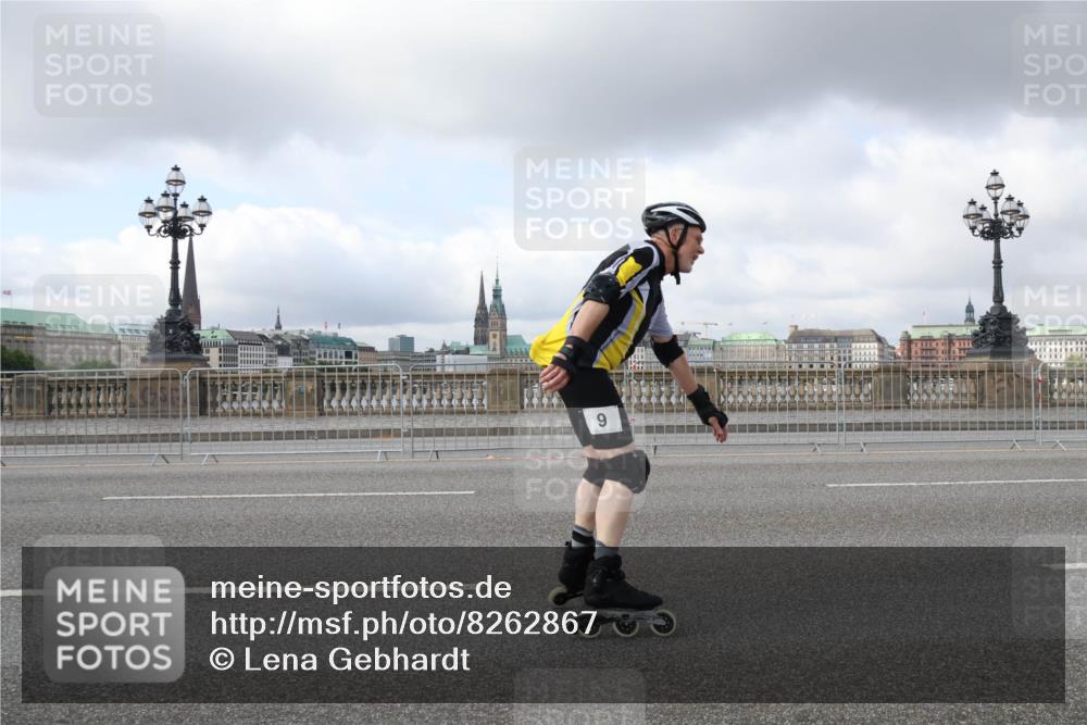29.06.2025 - hella hamburg halbmarathon Lena Gebhardt http://msf.ph/oto/8262867 29.06.2025 09:03:47 Lombardsbrücke  meine-sportfotos.de