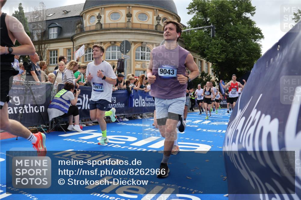 29.06.2025 - hella hamburg halbmarathon Strokosch-Dieckow http://msf.ph/oto/8262966 29.06.2025 10:43:53 Ziel 3437, 3697, 3907, 4981, 5624, 5692, 7185, 8063, 8145, 8900, 9043, 9374, 10493, 10596, 11778, 11809, 12438, 12966, 13897, 14861, 15383, 15512, 16062, 16549, 17376, 17403, 17516, 18650, 18678 meine-sportfotos.de